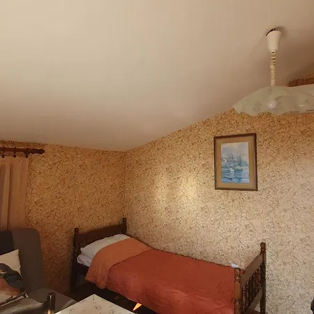 Jasna Vranici 2km From The Beach